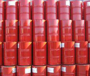 聚氨酯保溫材料是一種性能優(yōu)良的合成材料，它具有比強(qiáng)度高、導(dǎo)熱系數(shù)小等優(yōu)點(diǎn)，主要用做保溫隔熱材料，其次為結(jié)構(gòu)材料。